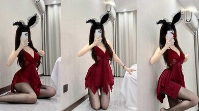 海角大神 爱玩求虐的婶婶 最新淫作 性感婶婶玩滴蜡调教 塞鸡蛋虐小穴超变态 被无套猛操口爆吞精！